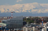 20100102_124625 Edificio Vittoria Assicurazioni e monte Stella.jpg